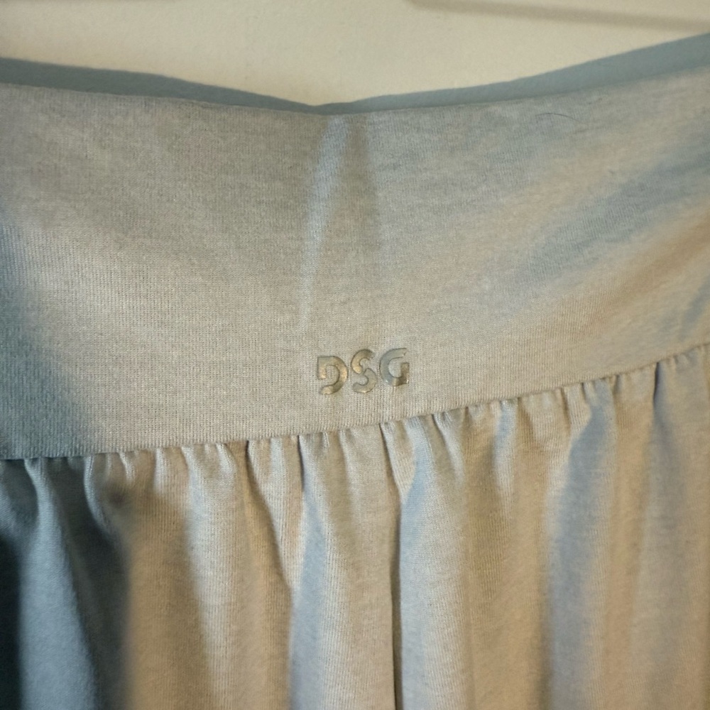 DSG Light Gray High Rise Jogger - Size M - Picture 3 of 5